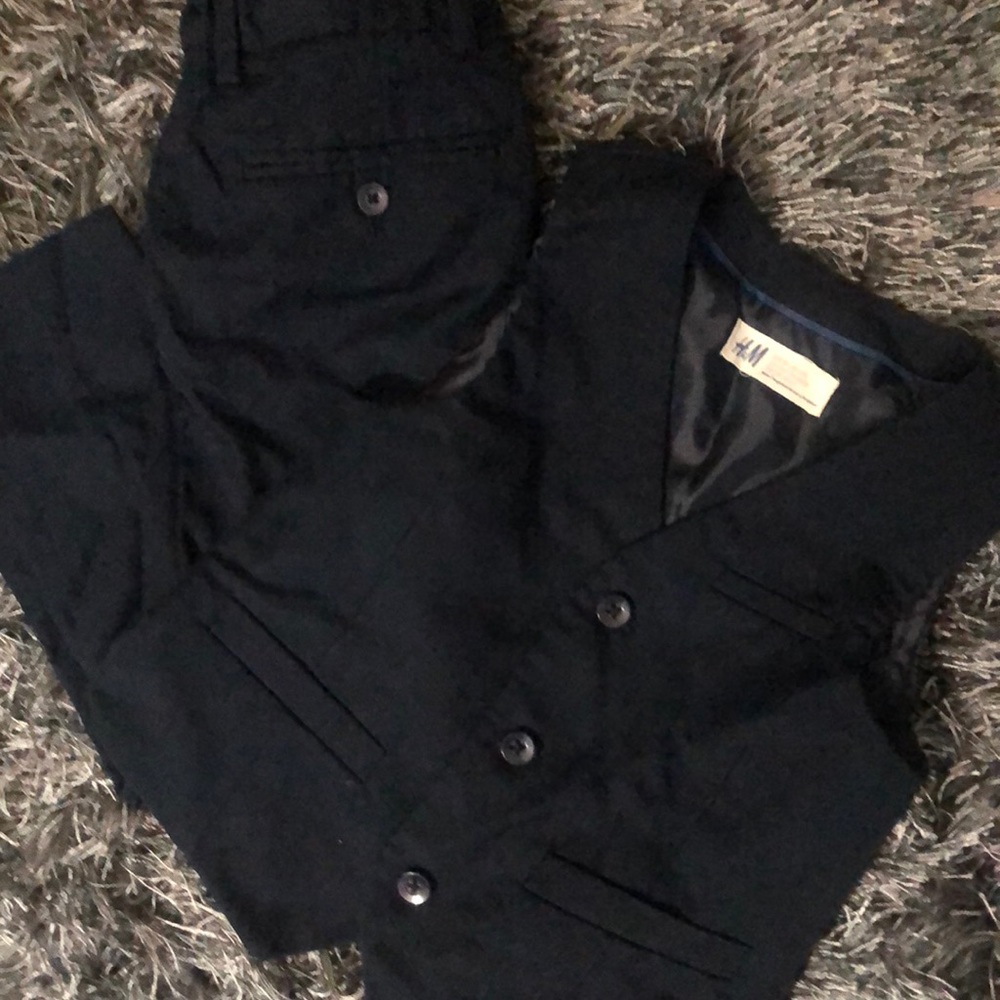 H&M dress outfit. Size 3-4Y